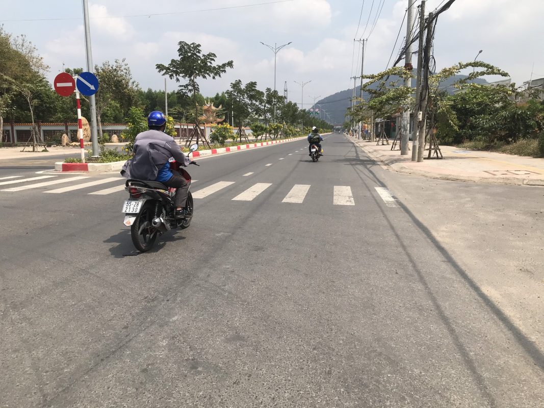 Bán đất mặt tiền đường Trường Chinh ( đường 81 ) thị xã Phú Mỹ